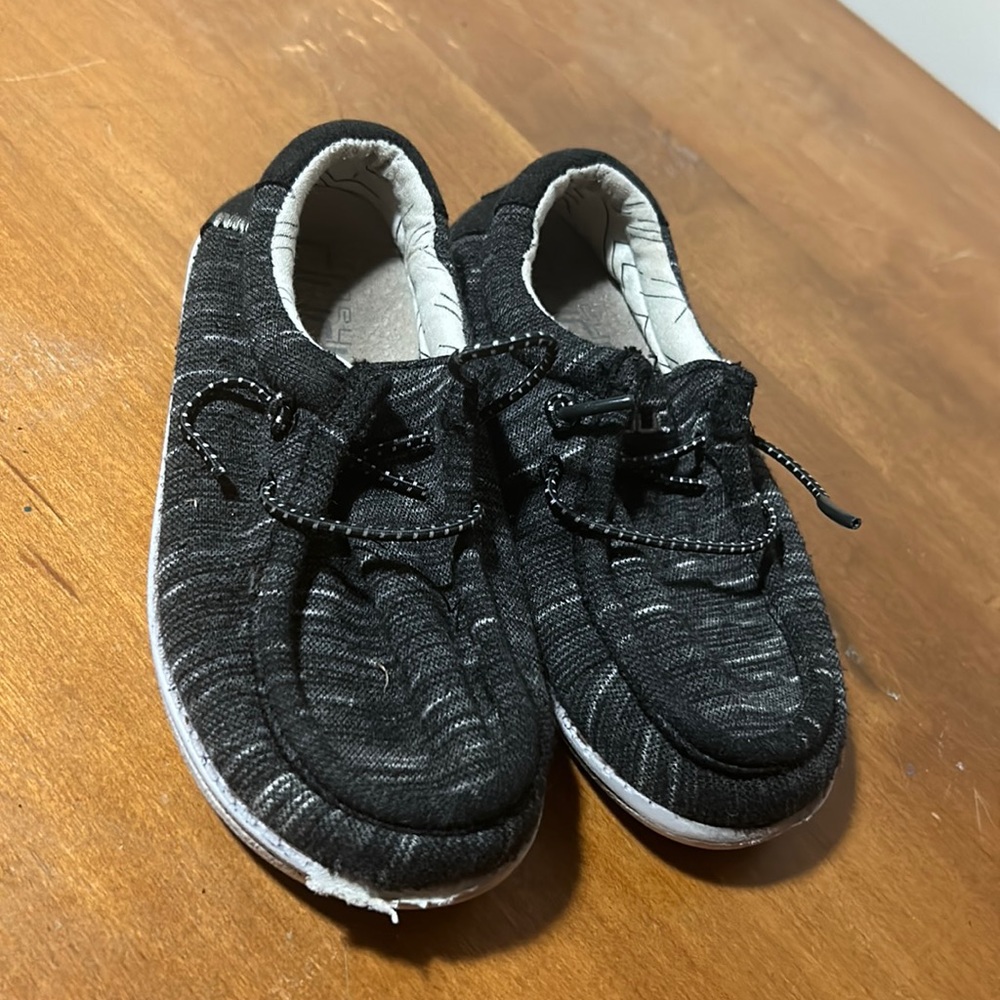 Hey Dude Wally Toddler size 10 Boys or Girls